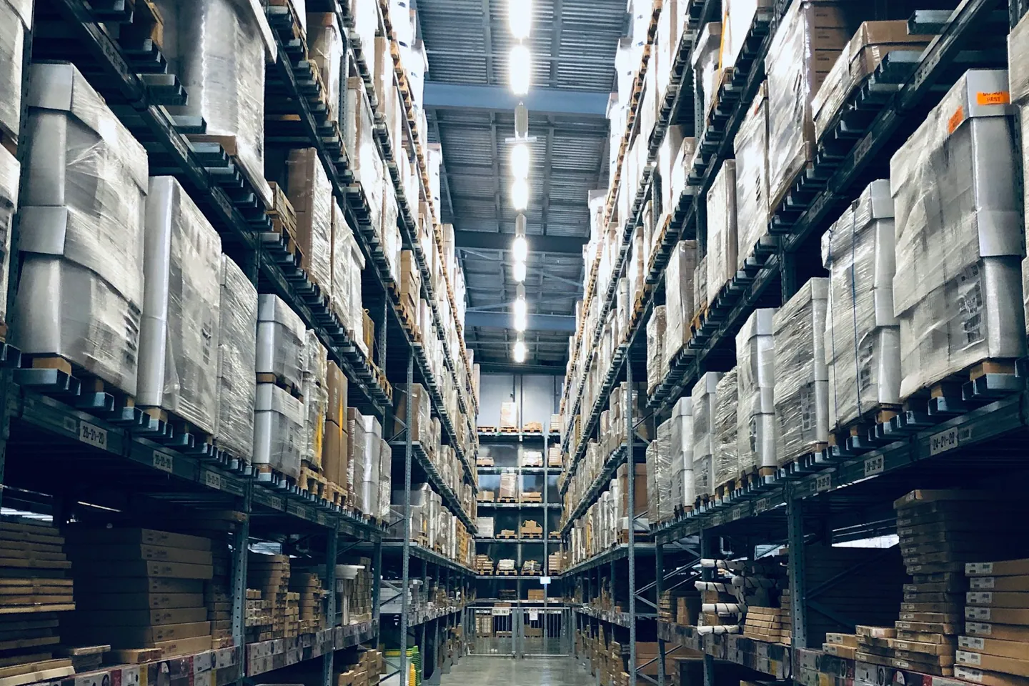 Editorial operations scene supporting Fulfillment Control for Growing Shopify and TikTok Shop Brands